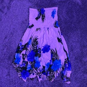 White and blue dresses from Hawaii both are size 12